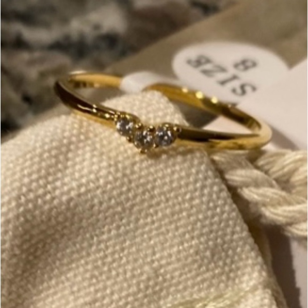 Atolea Gold Diamond Ring